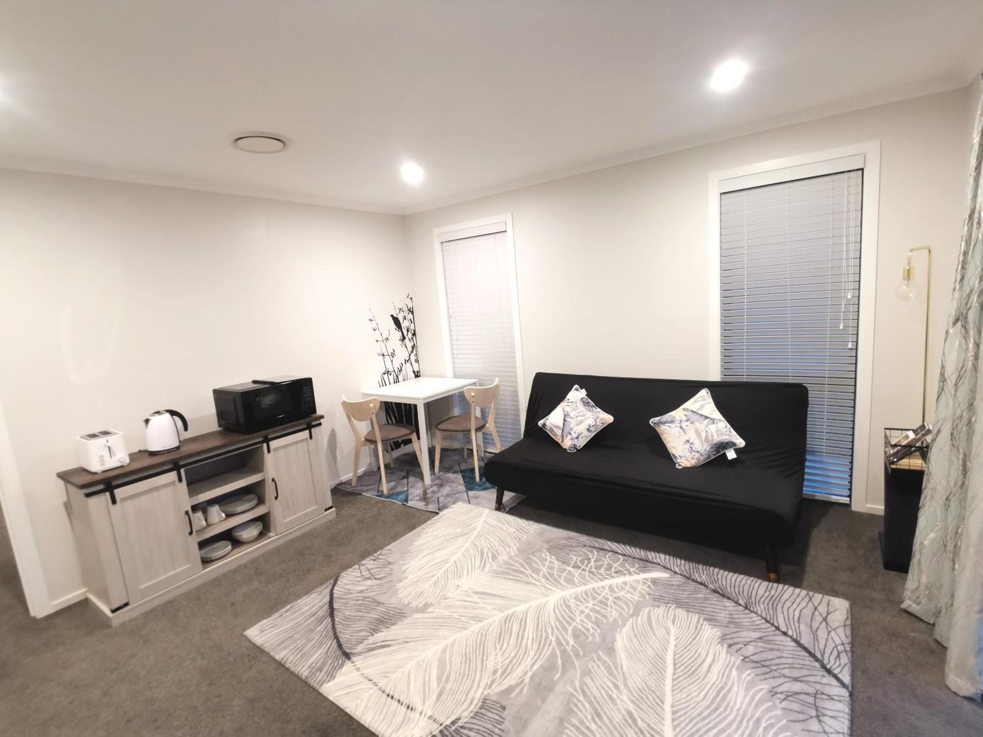Stylish Private Guest House Ensuite Only Rolleston Экстерьер фото